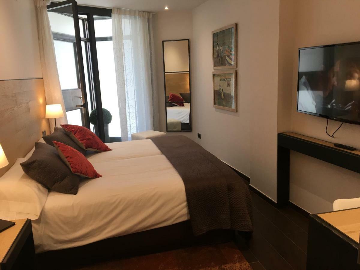 Hotel Calabria ลา การ์ริกา ภายนอก รูปภาพ