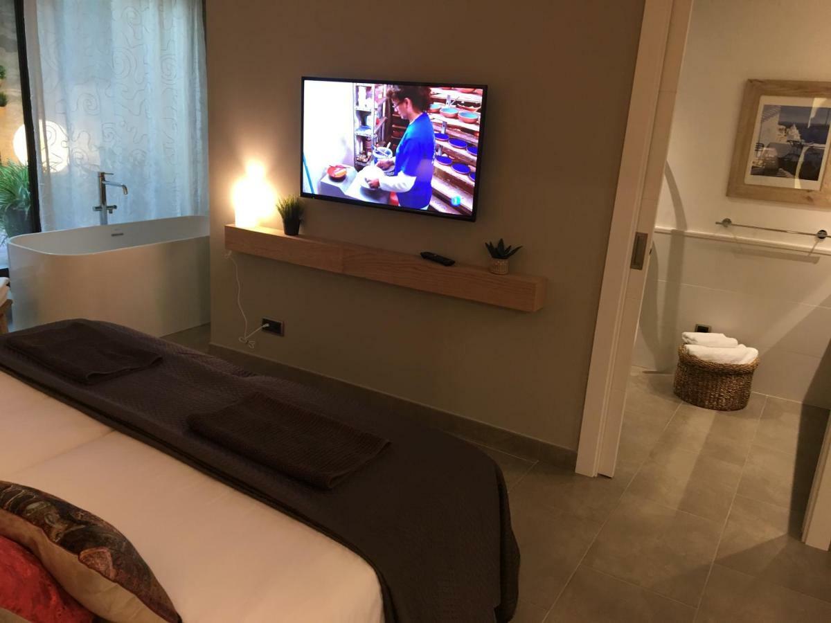 Hotel Calabria ลา การ์ริกา ภายนอก รูปภาพ